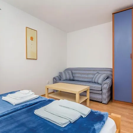 Apartamento Amazing In Krk With Wifi