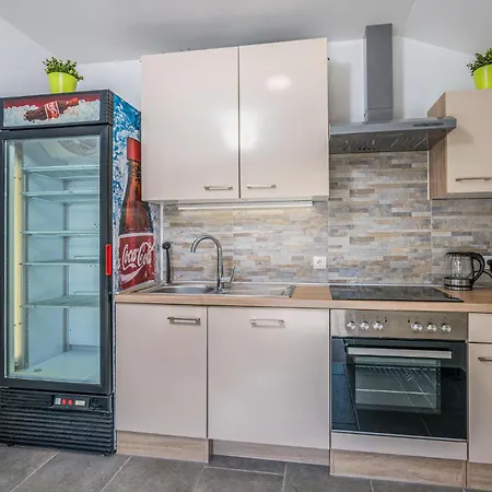 Apartment Amazing In Krk With Wifi