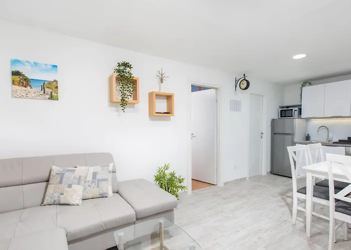 1 Bedroom Amazing In Krk * Punat